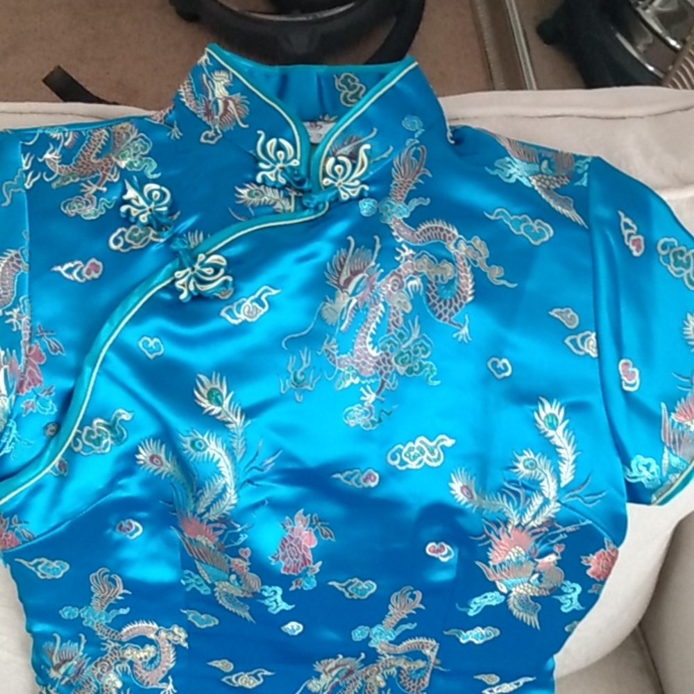 Dress - Picture 2 of 4